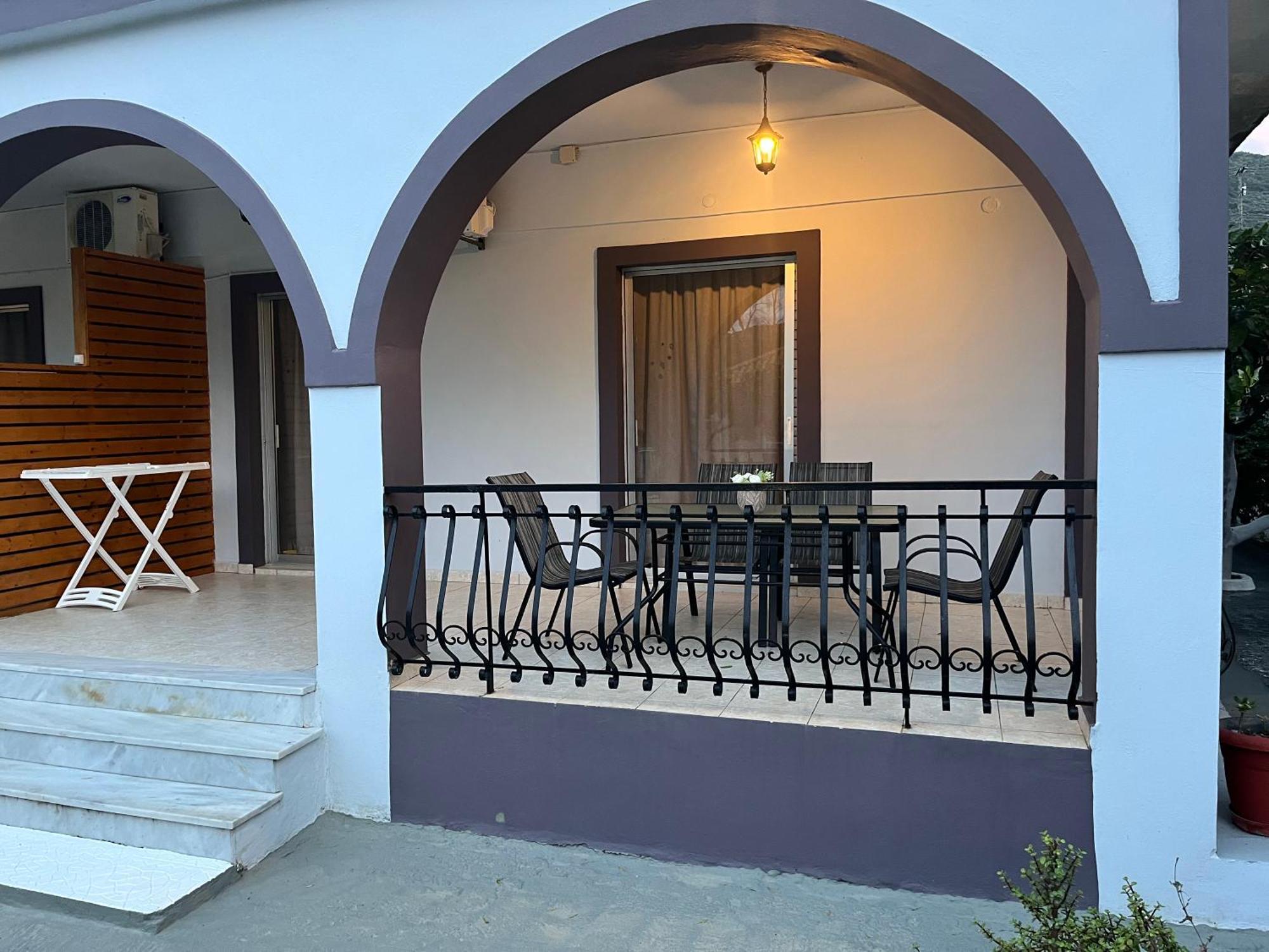 קרי Nikos Studios מראה חיצוני תמונה