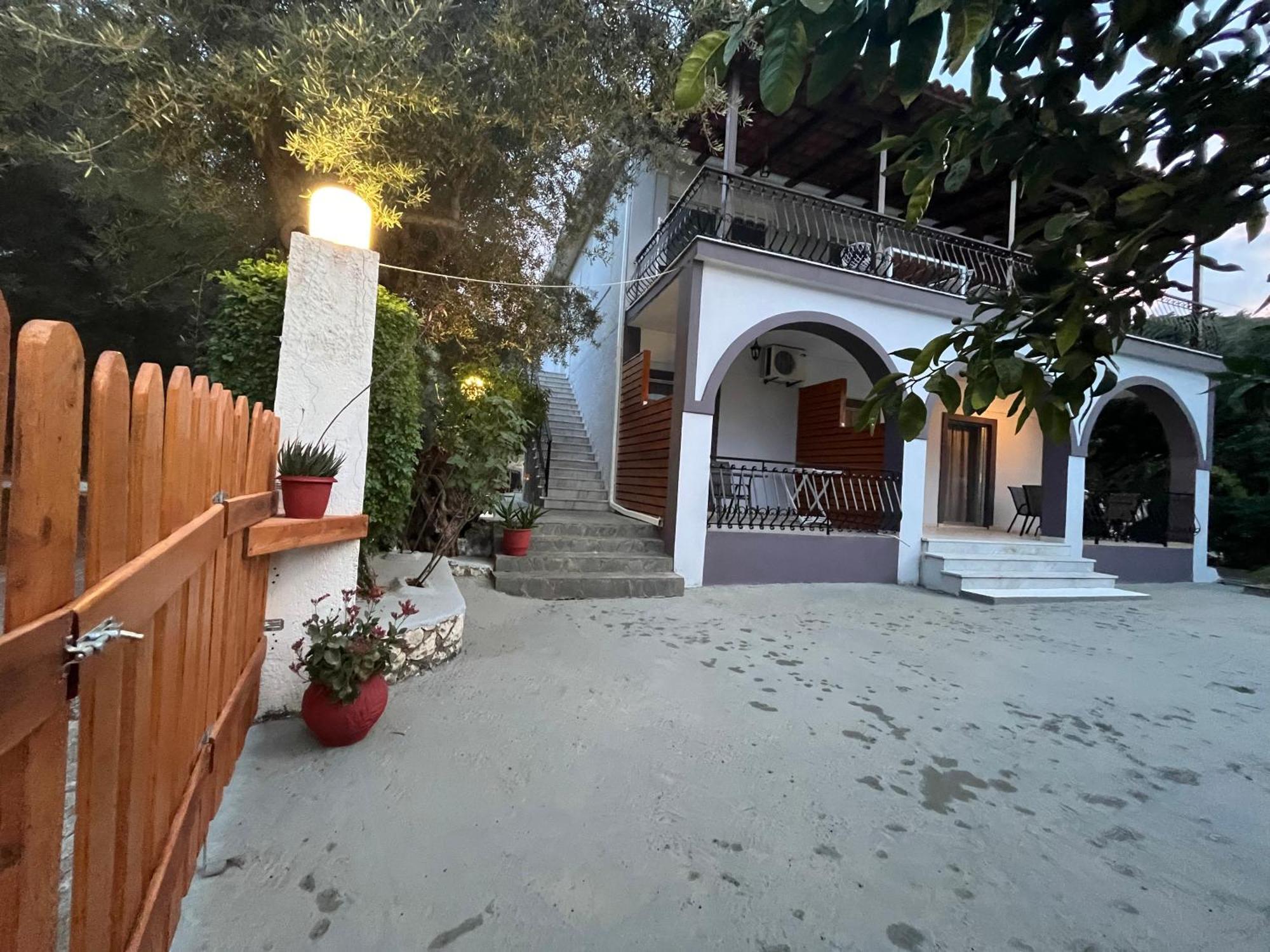 קרי Nikos Studios מראה חיצוני תמונה